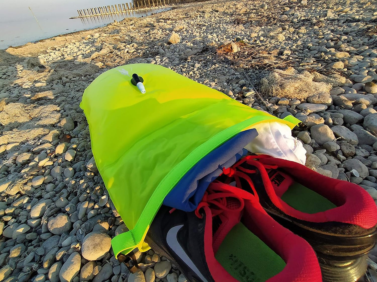 Schwimmboje mit Trockensack - 28l Gelb